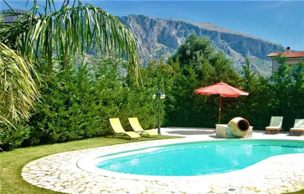 villa-con-piscina-privata-cinisi